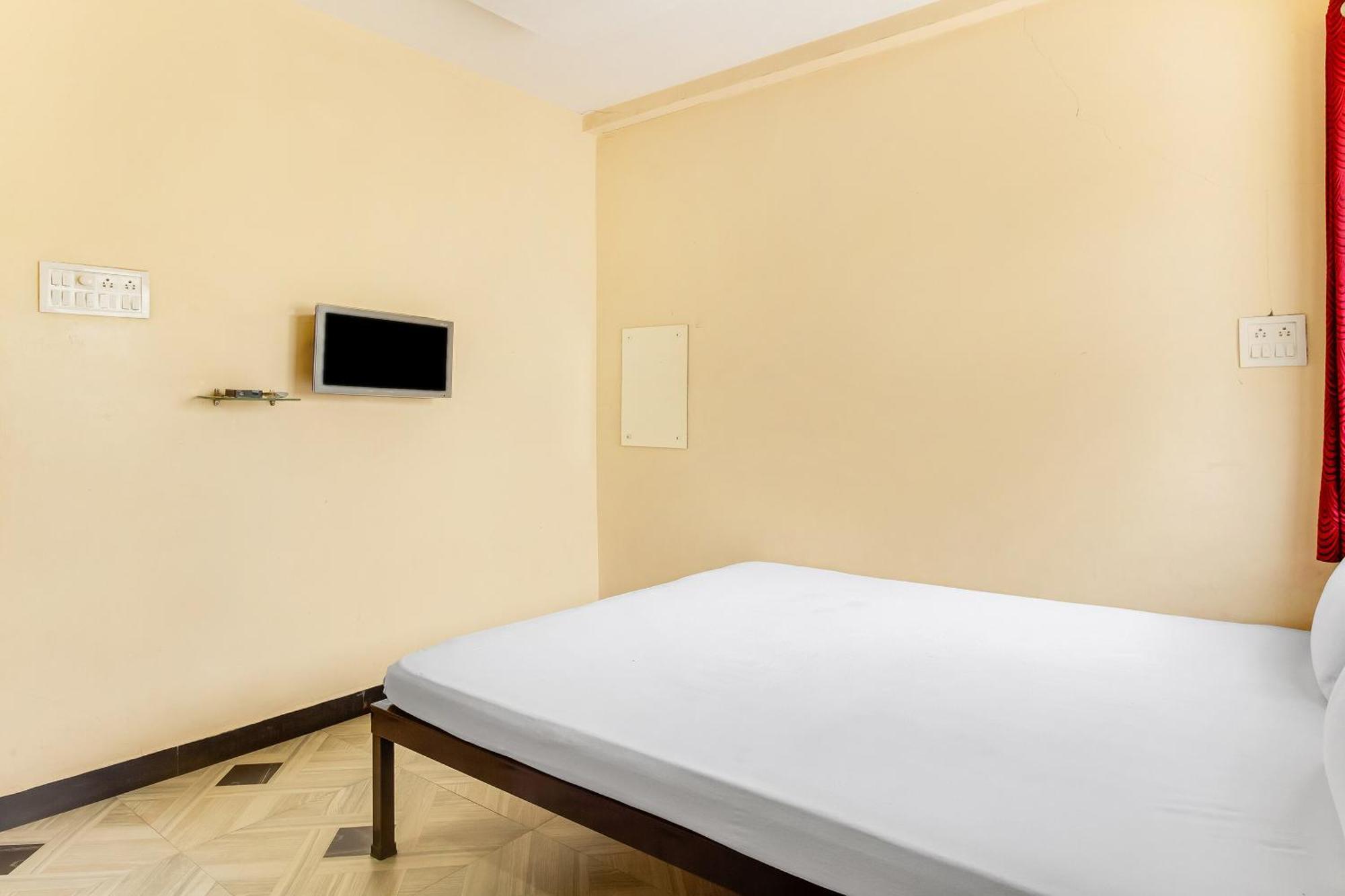 Spot On Harihar Lodging And Yatri Niwas Ξενοδοχείο Kolhapur Εξωτερικό φωτογραφία