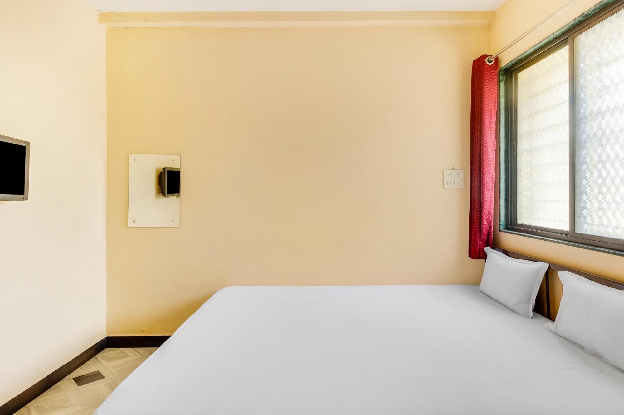 Spot On Harihar Lodging And Yatri Niwas Ξενοδοχείο Kolhapur Εξωτερικό φωτογραφία