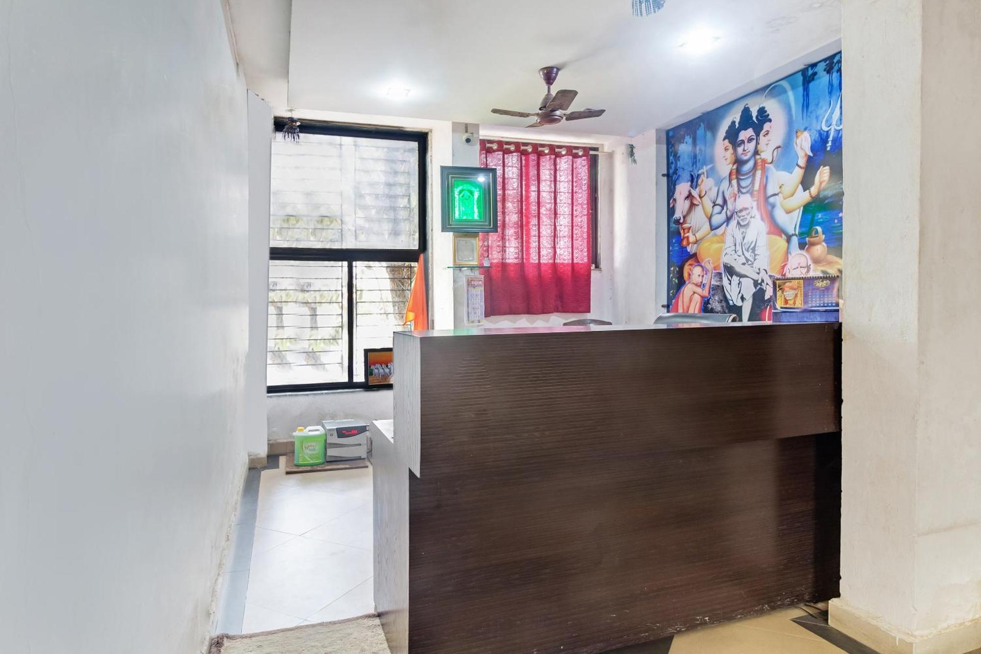 Spot On Harihar Lodging And Yatri Niwas Ξενοδοχείο Kolhapur Εξωτερικό φωτογραφία