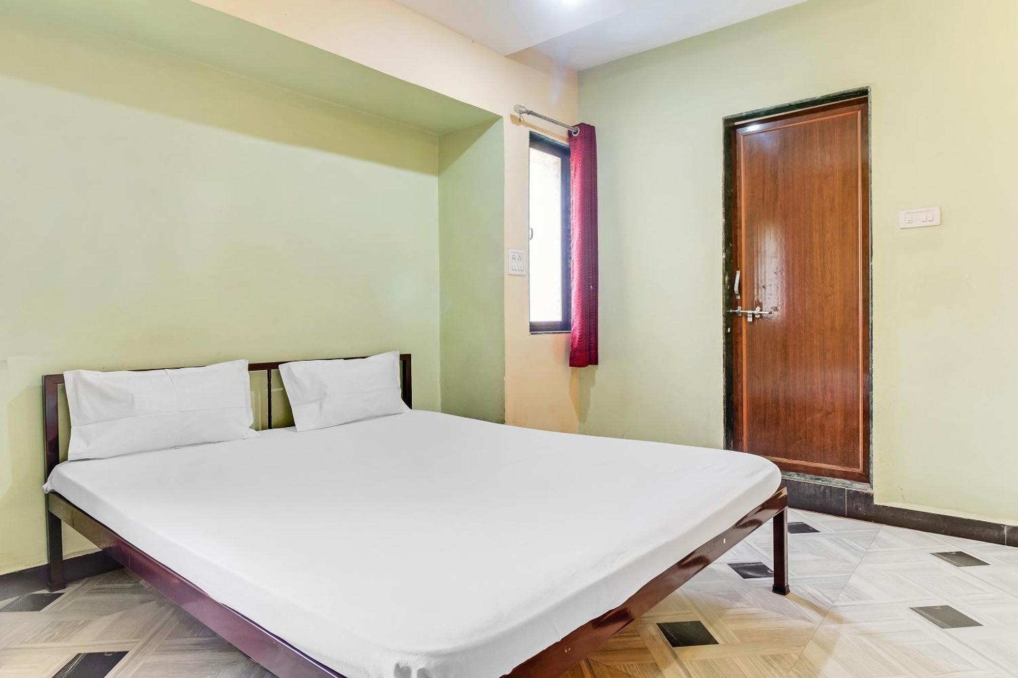 Spot On Harihar Lodging And Yatri Niwas Ξενοδοχείο Kolhapur Εξωτερικό φωτογραφία