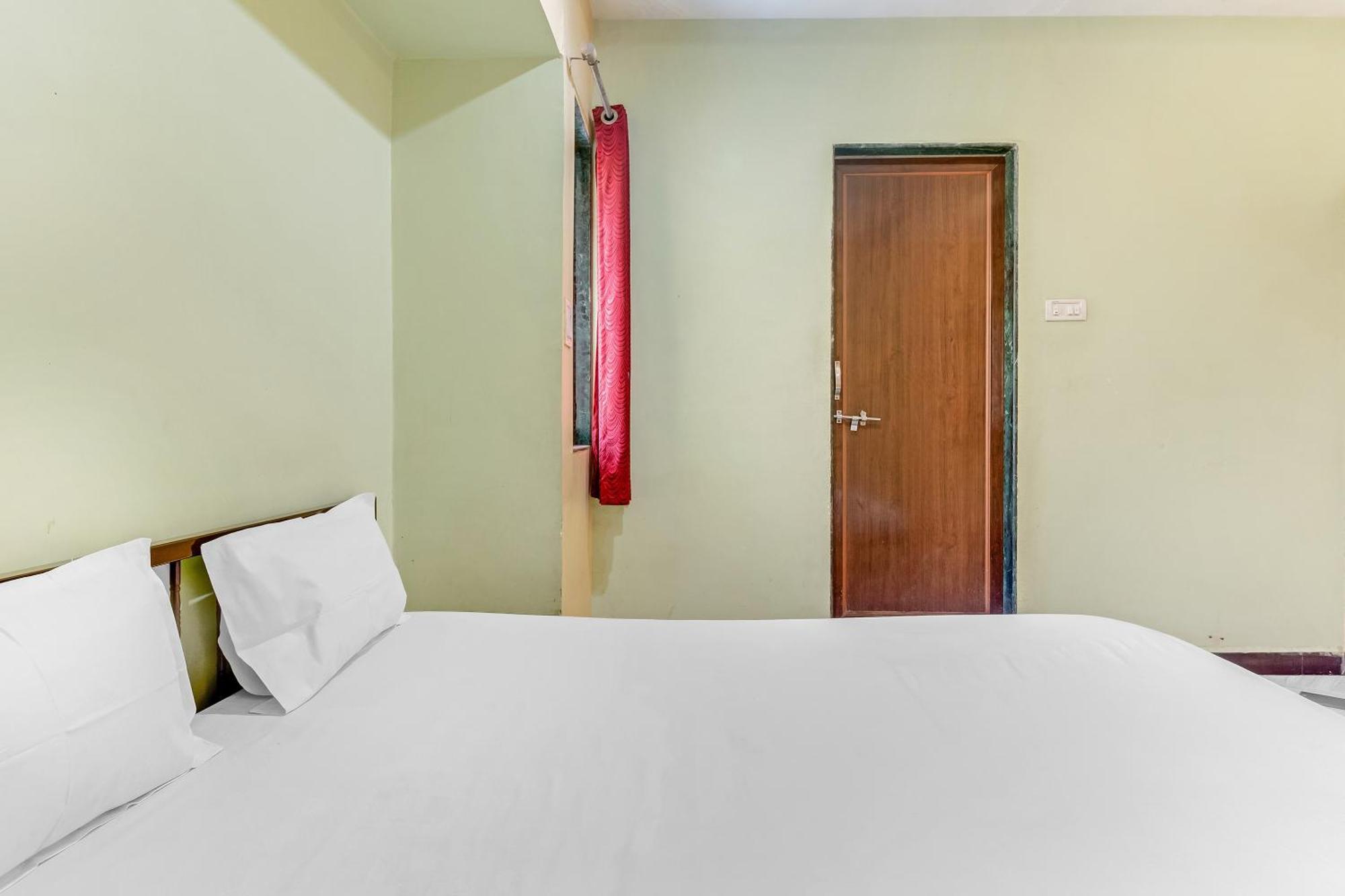 Spot On Harihar Lodging And Yatri Niwas Ξενοδοχείο Kolhapur Εξωτερικό φωτογραφία